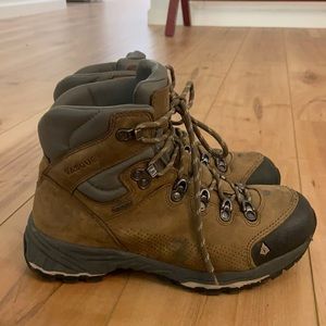 Vasque St. Elias GTX waterproof hiking boots 8.5W
